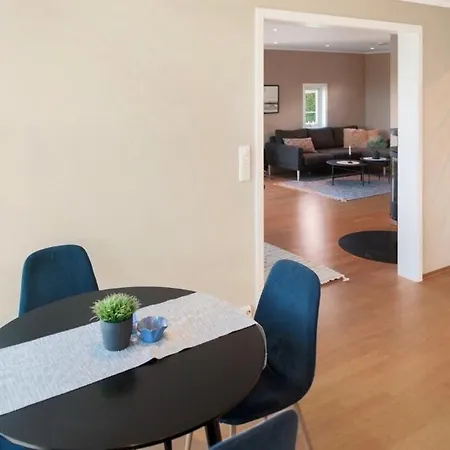 Spacious House In A Quiet Neighborhood Willa *