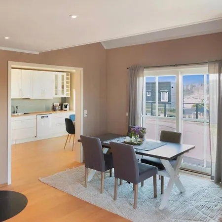 Spacious House In A Quiet Neighborhood Halden